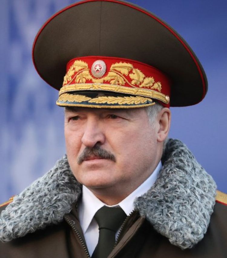 „იცით, მე არ ვარ იმპერატორი, როგორც დონალდ ტრამპი ან ვლადიმერ პუტინი"