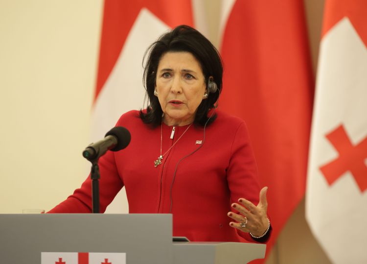 „რუსეთის ხსენებას რომ ვერ ბედავ" - ზურაბიშვილი ყაველაშვილს