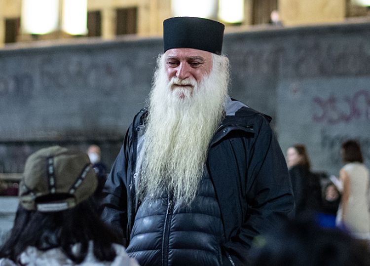 "მე არასოდეს მითქვამს, რომ ეკლესიას უნდოდა სისხლის ღვრა, ეს დეკანოზ ანდრია ჯაღმაიძეს ცილისწამებაა" - არქიმანდრიტი დოროთე ყურაშვილი