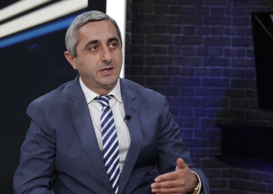 შემოსავლების სამსახურის უფროსის ყოფილი მოადგილის, ვლადიმერ ხუნდაძის მიმართ სისხლისსამართლებრივი დევნა დაიწყო