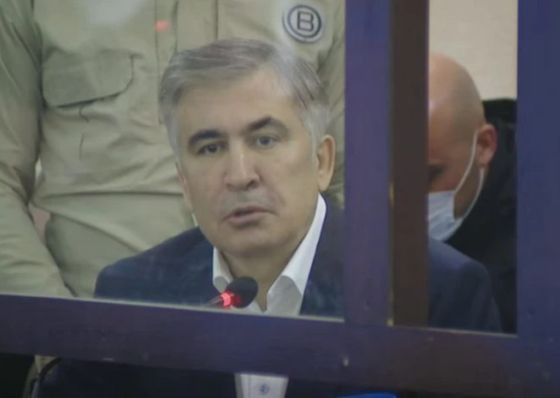 "ლუზერები ვერ დამკვიდრებიან, ლუზერები ვერ დაგვამარცხებენ. გაუმარჯოს ვარდების რევოლუციის 22-ე წლისთავს!"