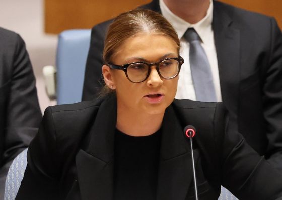 "ჩვენი მიწა არ იყიდება. უკრაინა არ დათანხმდება თავდაცვის უფლების ან ჩვენი შეიარაღებული ძალების... შეზღუდვას"