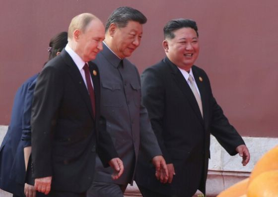 "თქვენ რუსეთის პირველი მმართველი ხართ, ვინც დახმარებისთვის ფხენიანს მიმართა. და დღეს თქვენ სრულად ხართ დამოკიდებული ჩინეთზე"