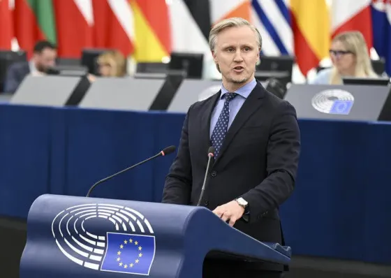 "ეს აღარ არის დემოკრატიული უკუსვლა - ეს არის ერთპარტიული დიქტატურის ღია მშენებლობა" - ევროპარლამენტარი პარტიების აკრძალვაზე