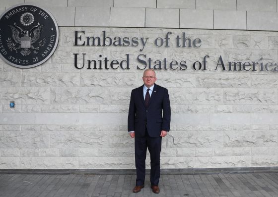 საქართველოში აშშ-ის სახელმწიფო დეპარტამენტის ევროპისა და ევრაზიის საქმეთა ბიუროს წარმომადგენელი იმყოფება