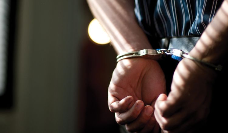 "ბრალდებულმა ურთიერთშელაპარაკების ნიადაგზე, ცივი იარაღის გამოყენებით ჯანმრთელობის დაზიანება მიაყენა მეუღლეს"