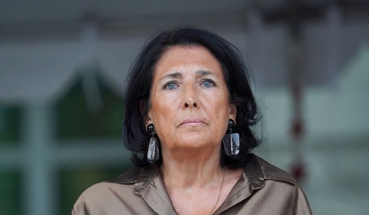 "მე ვარ ჯებირი, რომელიც გვიცავს ამ არალეგიტიმური ხელისუფლებისგან" - ზურაბიშვილი