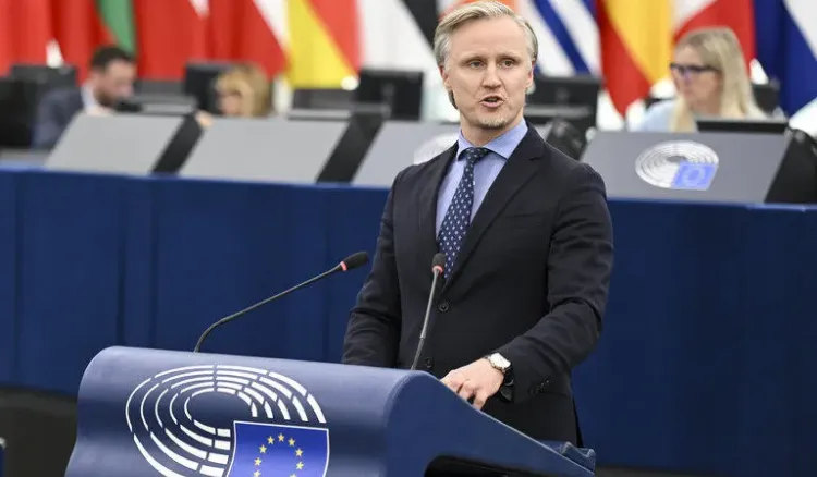 "ეს აღარ არის დემოკრატიული უკუსვლა - ეს არის ერთპარტიული დიქტატურის ღია მშენებლობა" - ევროპარლამენტარი პარტიების აკრძალვაზე