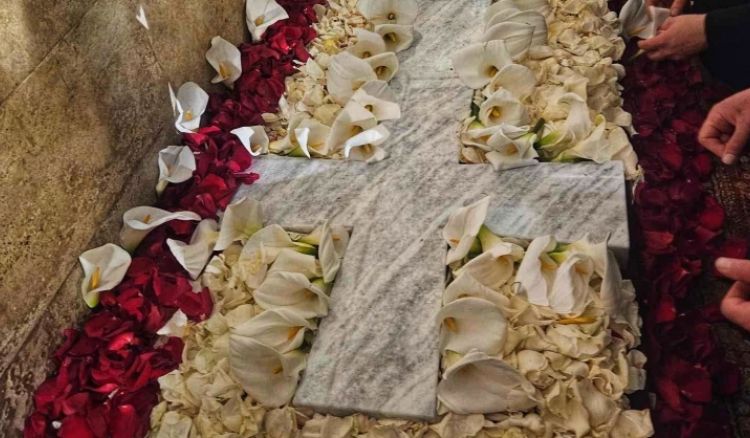 მოქალაქეებს სიონის საკათედრო ტაძარში კათოლიკოს-პატრიარქ ილია მეორის საფლავზე მისვლა დღეს, 08:00 საათიდან შეეძლებათ