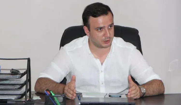 "პოლიციელზე განხორციელებული ჯგუფური ძალადობის ბრალდებით, ჩოხატაურის საკრებულოს თავმჯდომარე, დავით შარაშიძე დააკავეს"