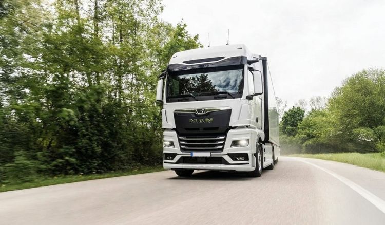 Tegeta Truck & Bus ტრანსპორტისა და ლოგისტიკის საერთაშორისო გამოფენაზე MAN-ის ახალი თაობის სატვირთო ავტომობილით წარდგა