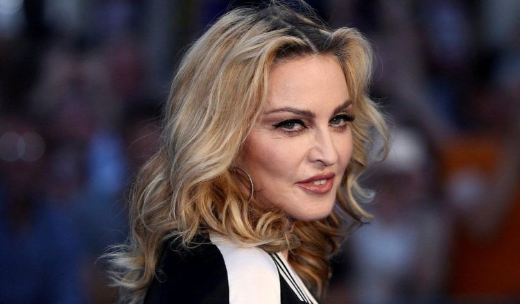 "ჩემი ფიქრები და ლოცვები ირანელ ხალხთანაა. ახლა დროა. გაუძელით! მე ირანის გვერდით ვდგავარ"