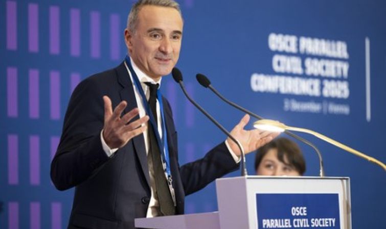 "ვითარება, რაც ვნახეთ, როგორც მინიმუმ, გვაიძულებს ვუთხრათ მთავრობას, რომ უნდა განიხილონ (პატიმრების) გათავისუფლება"