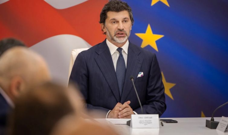 კახა კალაძე: ვინც ავარიულ კორპუსში ცხოვრობთ, მუნიციპალიტეტი გიდგებათ თავდებში