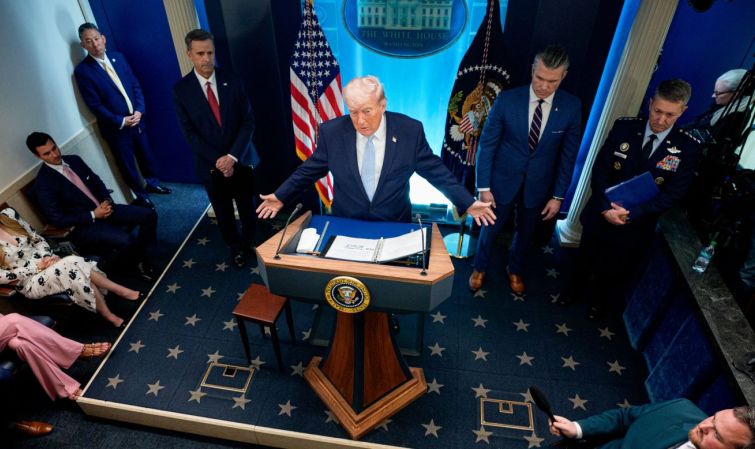 "ირანის სამხედრო-საზღვაო ფლოტი ზღვის ფსკერზეა, სრულად განადგურებულია 158 ხომალდი"