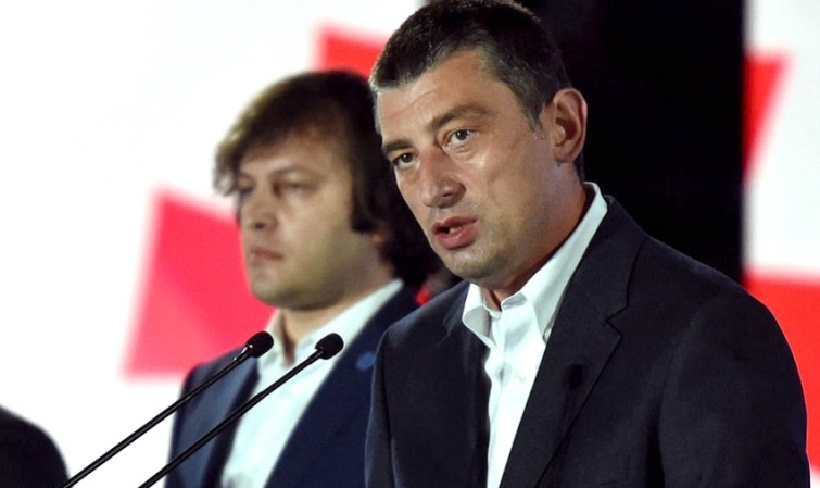 „გახარიას ეშინია ბულინგის სხვა პარტიების მხრიდან" - კობახიძე
